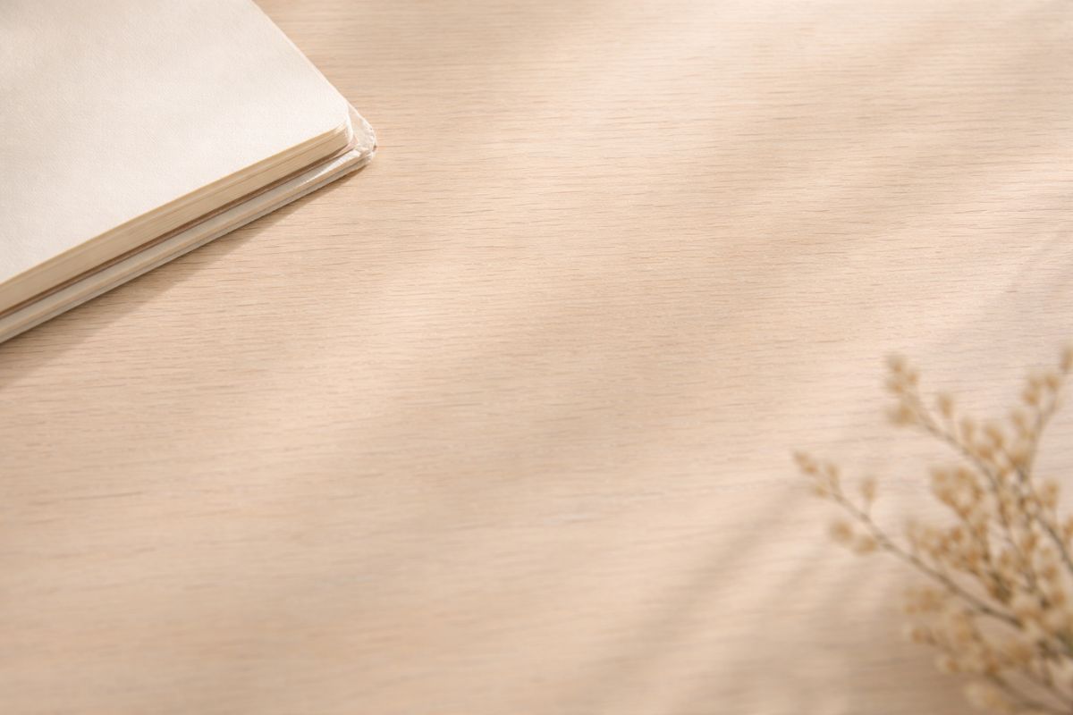 Calm workspace detail